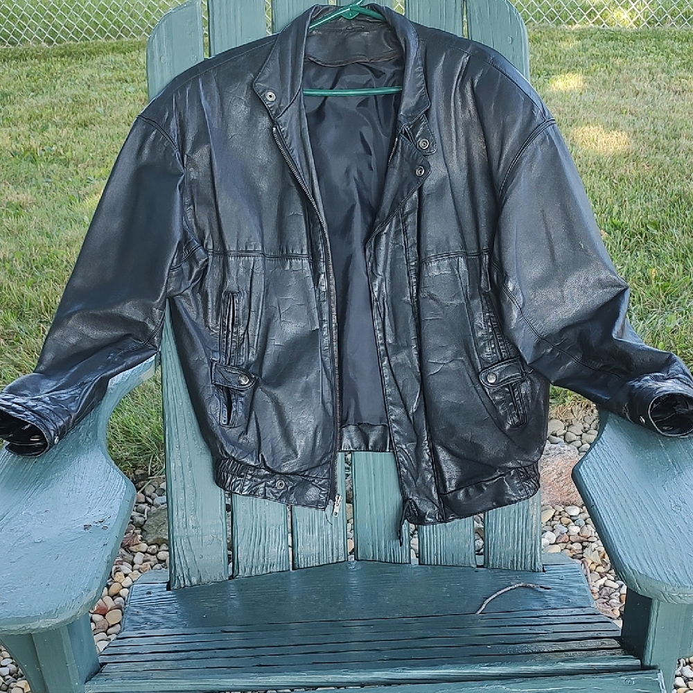 Men's Classic Black Leather Jacket